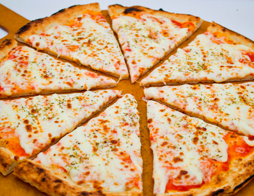 Catupiry — Tomato sauce, Catupiry Brazilian cream cheese, mozzarella and oregano.